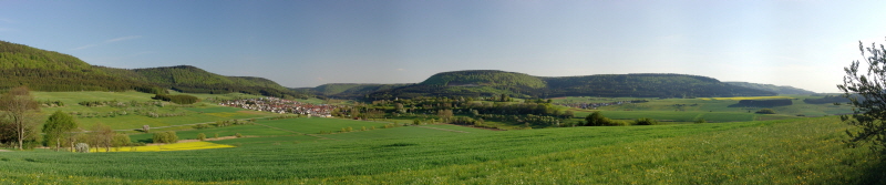 Ausblick vom Hohenkarpfen auf Seiten-Oberflacht